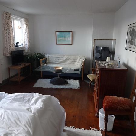 Aakirkeby Bed And Breakfast Екстериор снимка