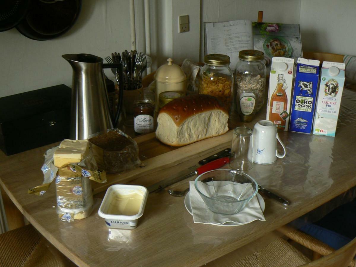 Aakirkeby Bed And Breakfast Екстериор снимка